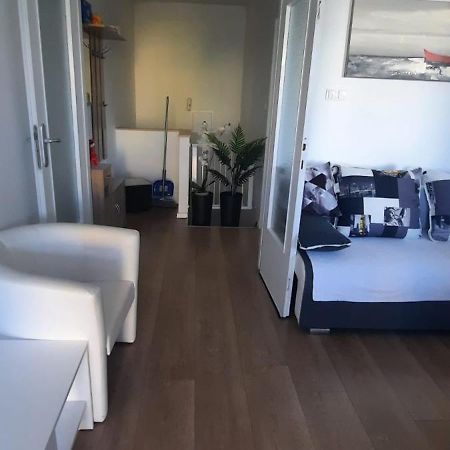 Beach Apartment Kate With Sea View, Balcony And Parking, Murter, Dalmatia Bagian luar foto